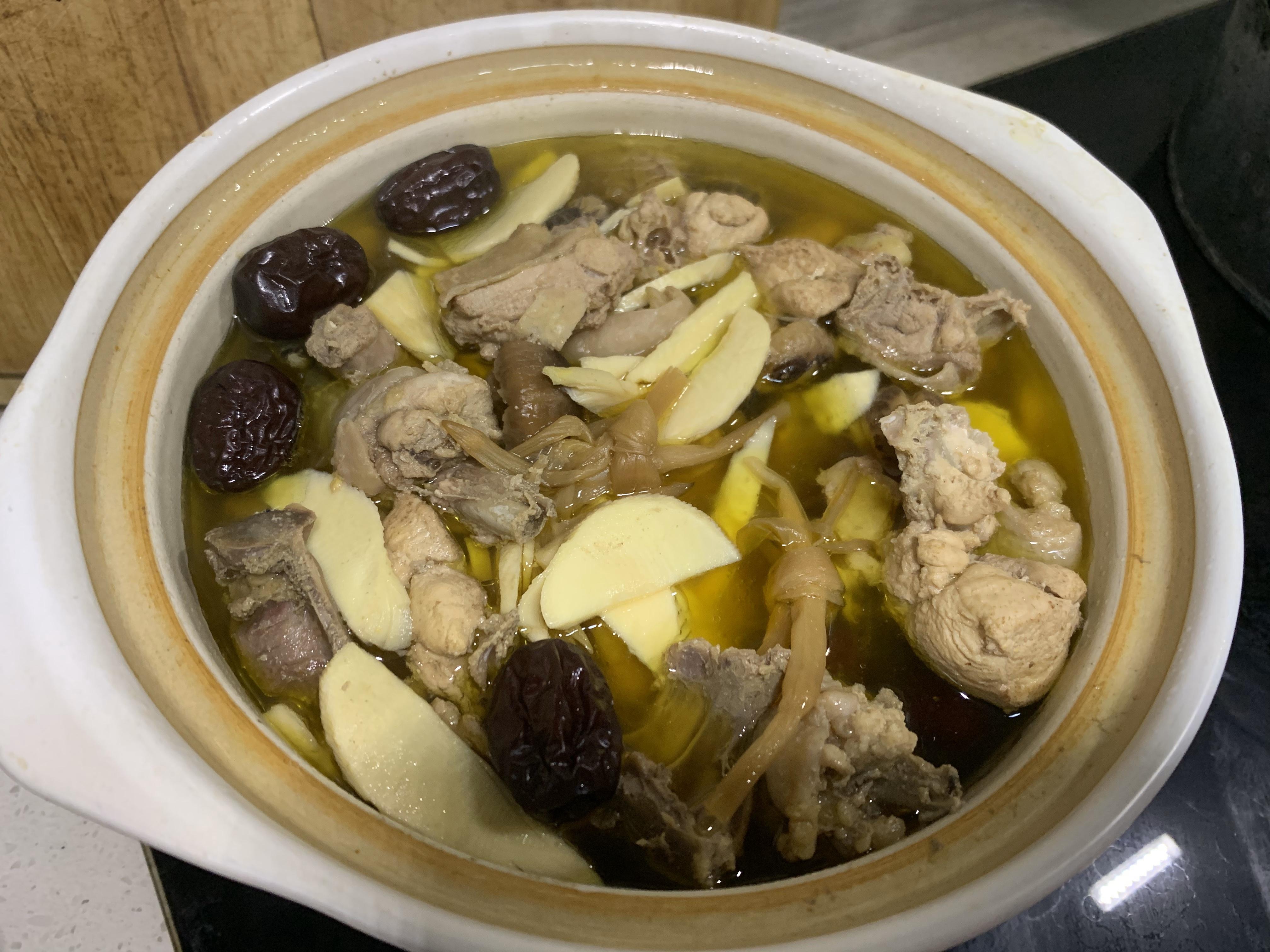 怎么样吃到最好的竹林麻鸡——竹笋炖鸡汤